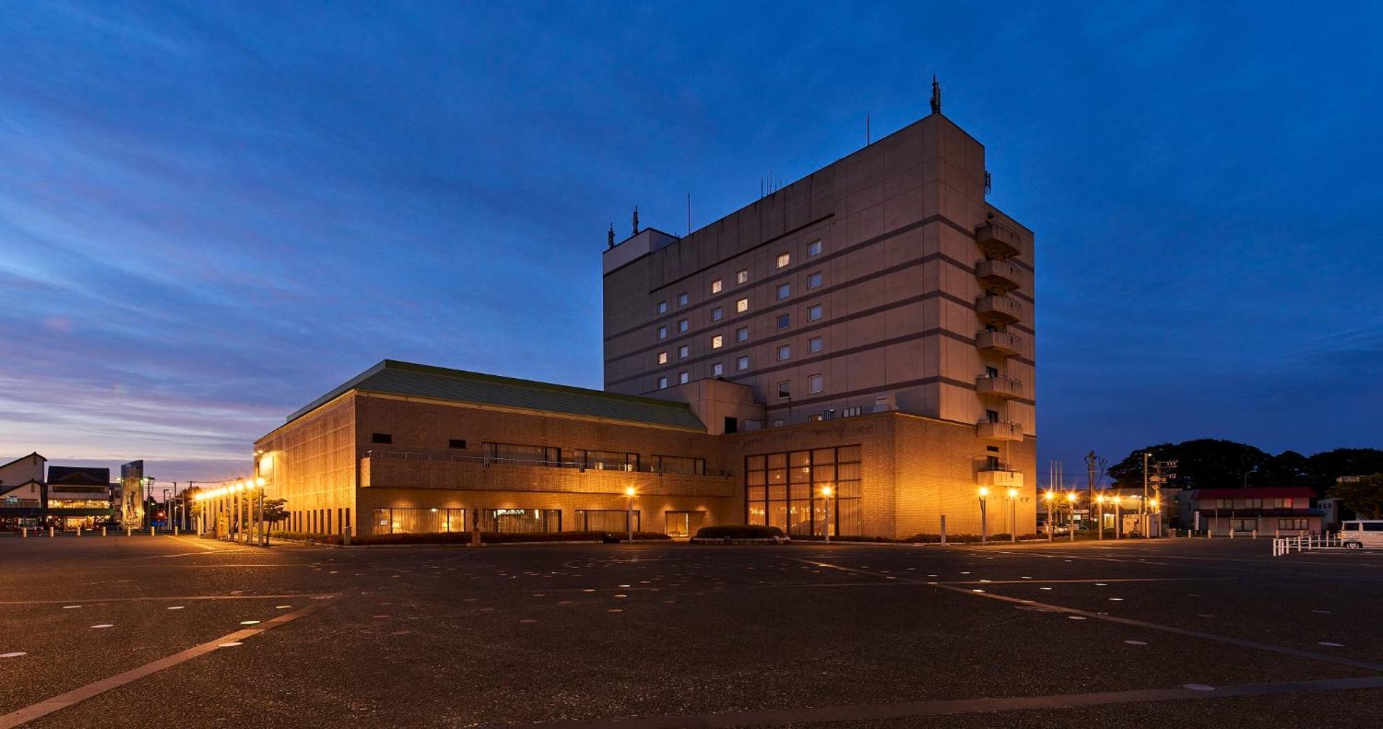 Hotel Grand Ciel Ханамаки Экстерьер фото